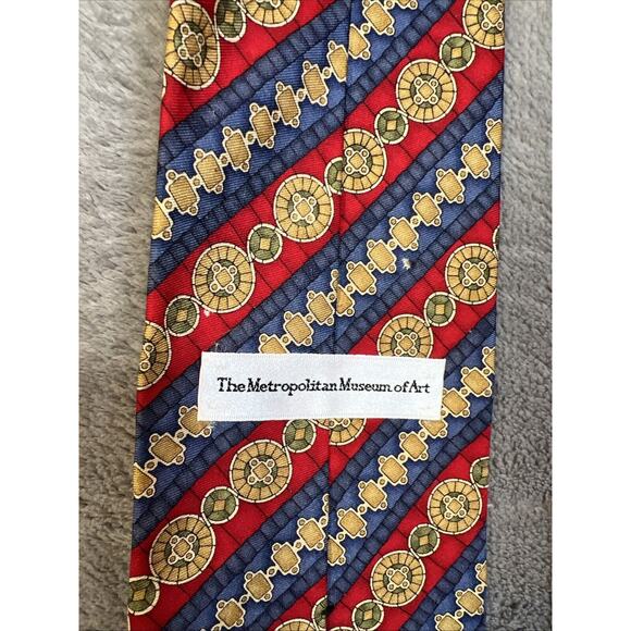Metropolitan Museum Of Art Tie Silk Red Blue Gold Medallion Stripe Print 4"x58" - Picture 4 of 6